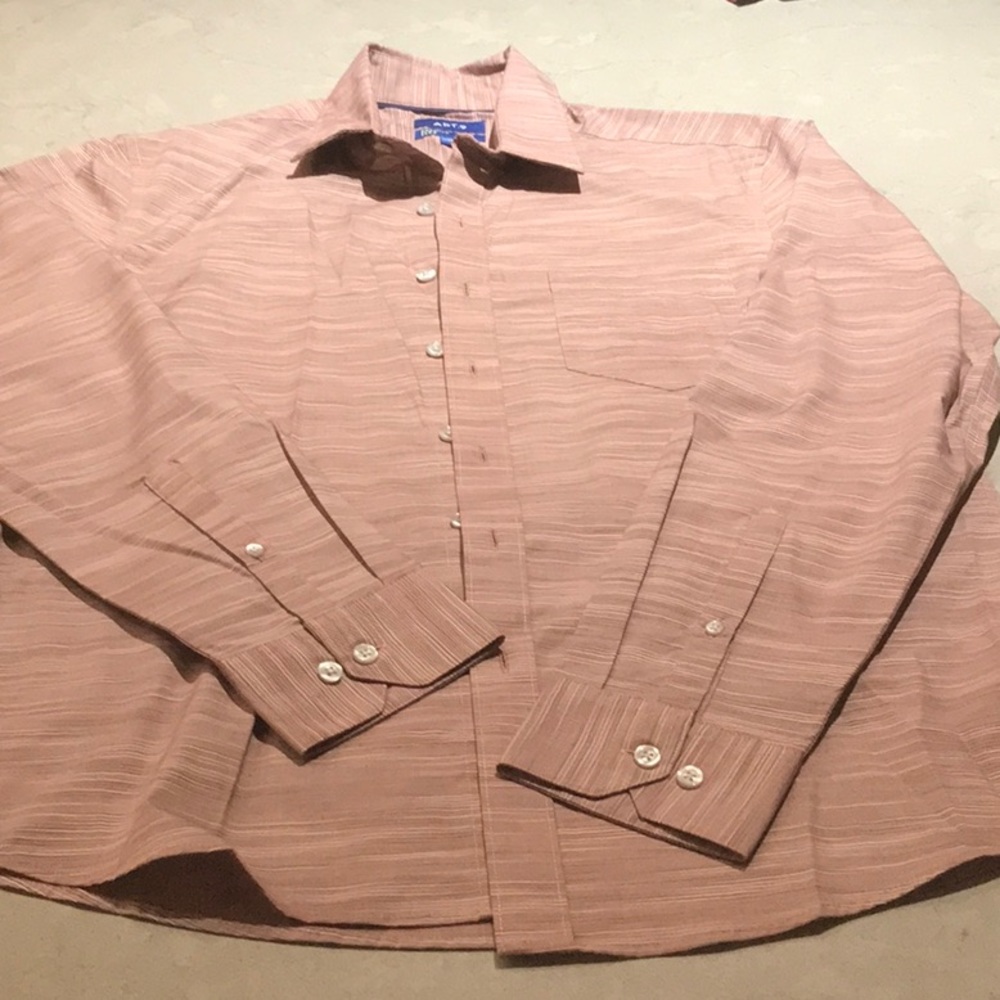 APT.9 men’s dress shirt. Thin brownish stripes. Medium.